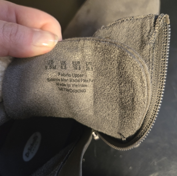 EUC gray booties sz 9.5 - Picture 12 of 12